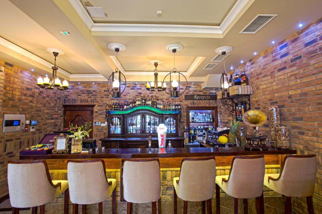 Lounge alebo bar v ubytovaní Hotel Róża