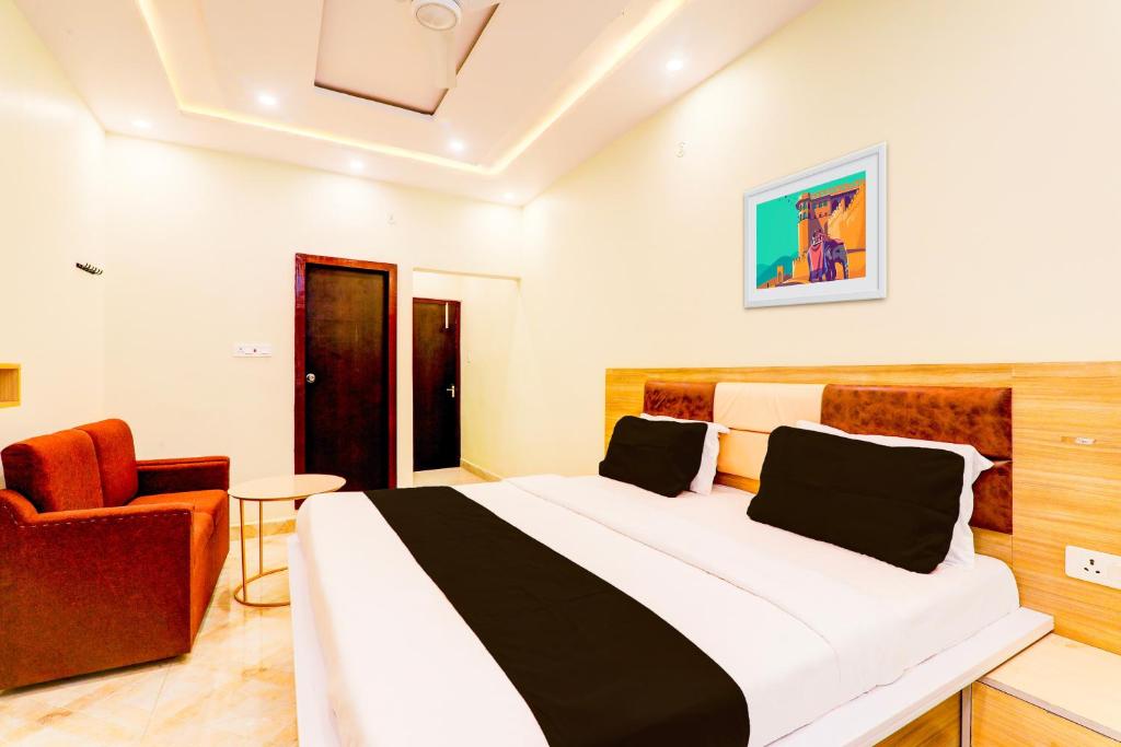 Super Hotel O Redstone - Housity