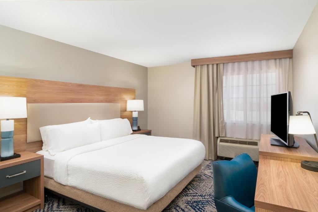 Candlewood Suites El Paso by IHG - One-Bedroom Suite With Tub - Mobility Accessible