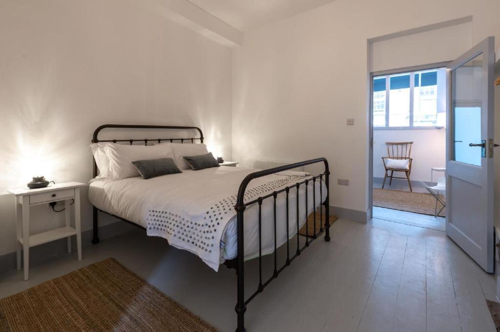 Lion & Pheasant Hotel - 