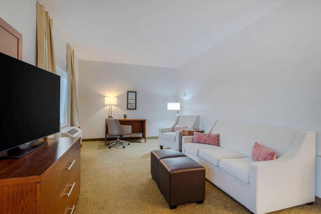 Garner Hotel La Porte - Bay Area photo
