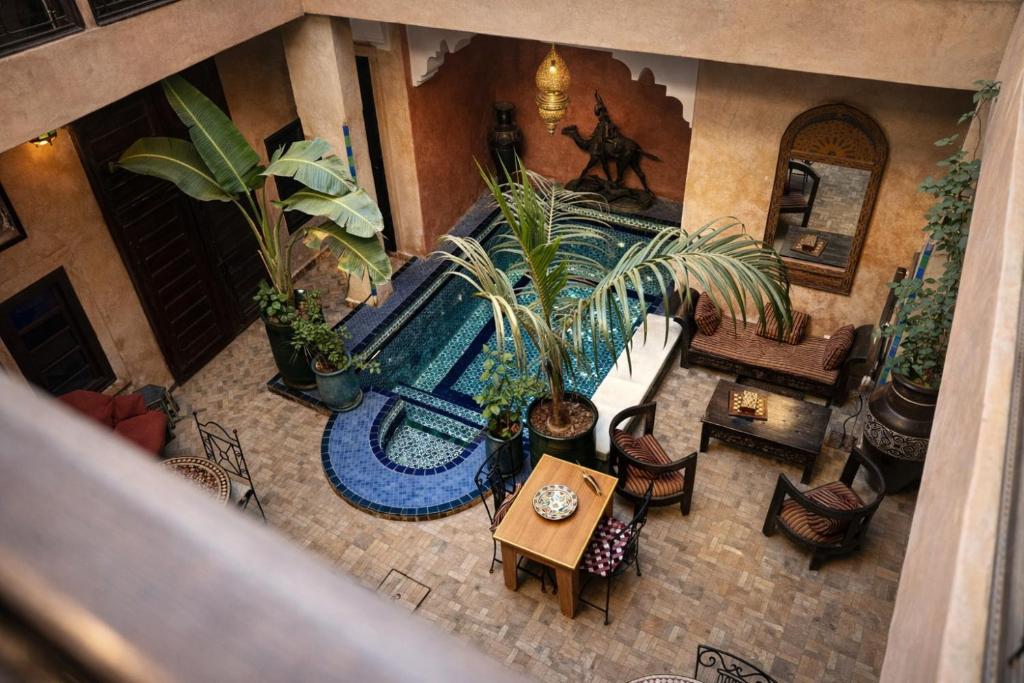 Piscina a Riad Lapis-lazuli o a prop
