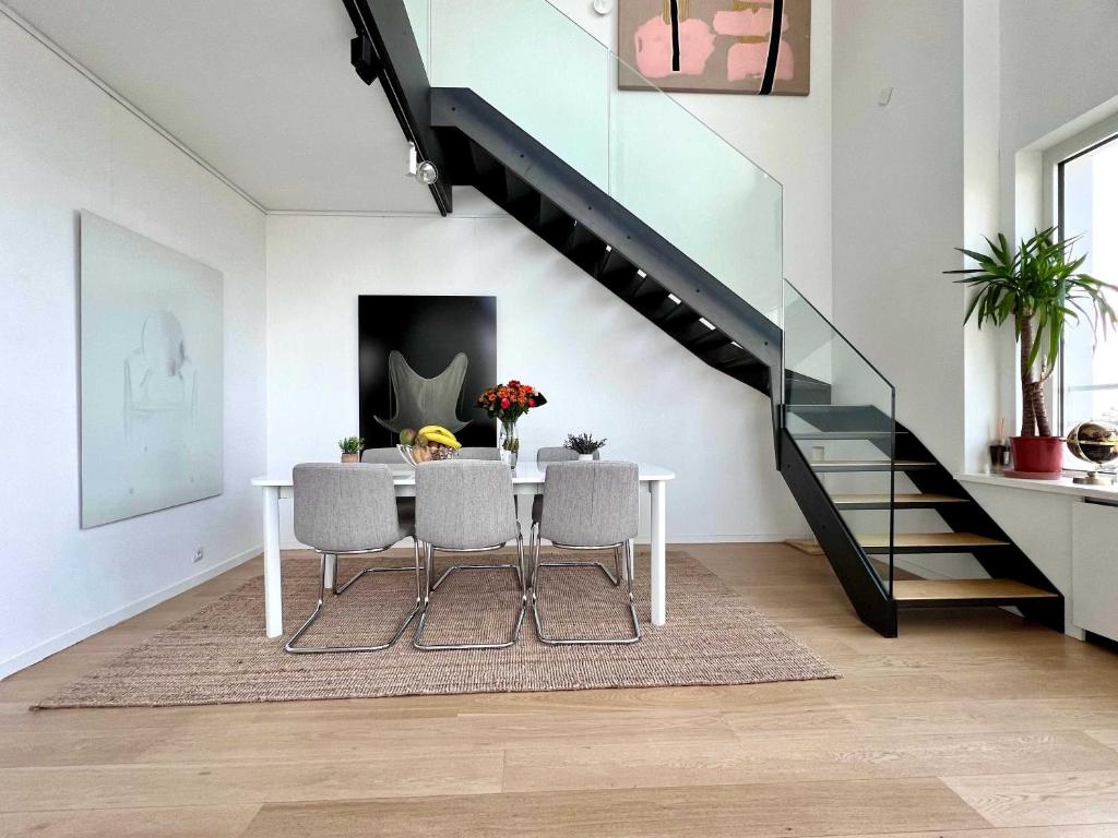 Curated visual reference: Luxury Penthouse Suite Rentals Brussels Reference: Brussels Skyline Penthouse Suite 220 M2 Of Refined Elegance Suite