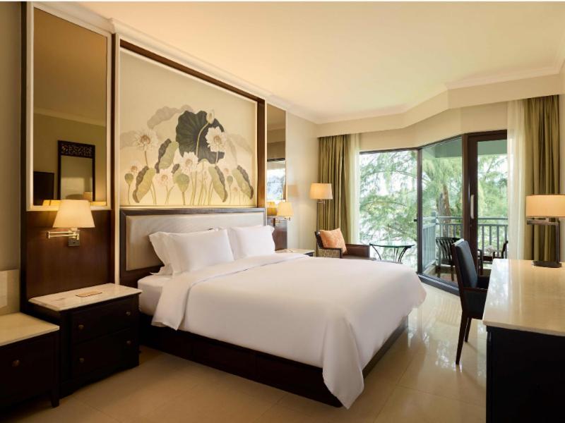Dusit Thani Laguna Phuket - 4