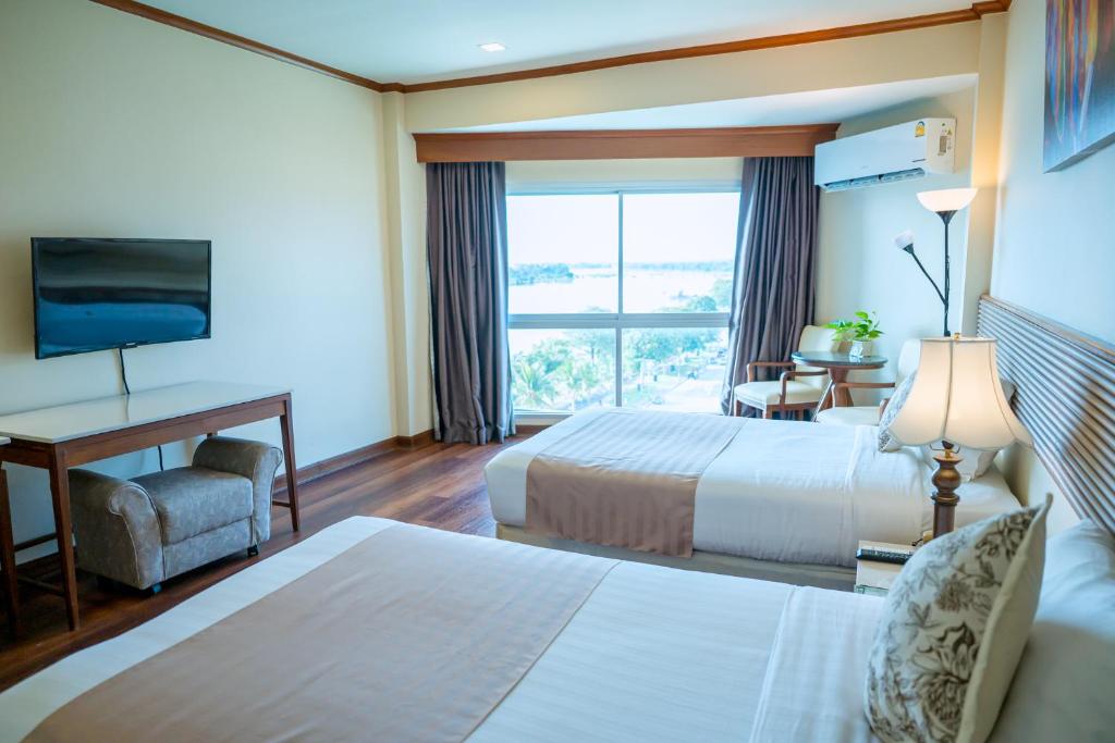 Viang Tak Riverside Hotel - Quarto Twin Deluxe