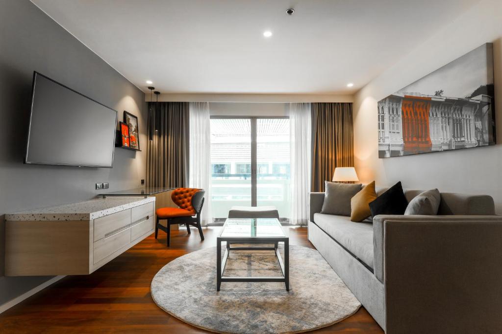 Radisson RED Phuket Patong Beach - 19