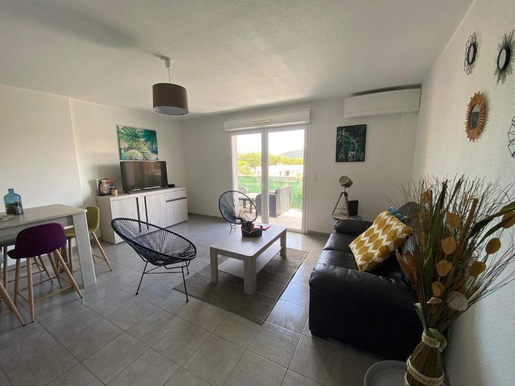 Entire air-conditioned accommodation, Porto Vecchio center