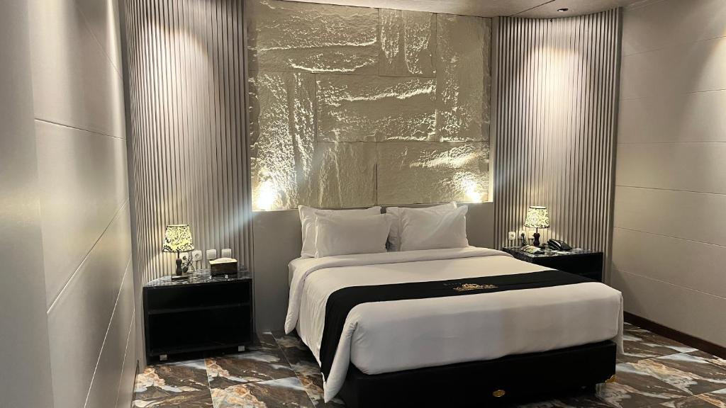 Avery De Grand City Hotel Bandung - Estudio Superior