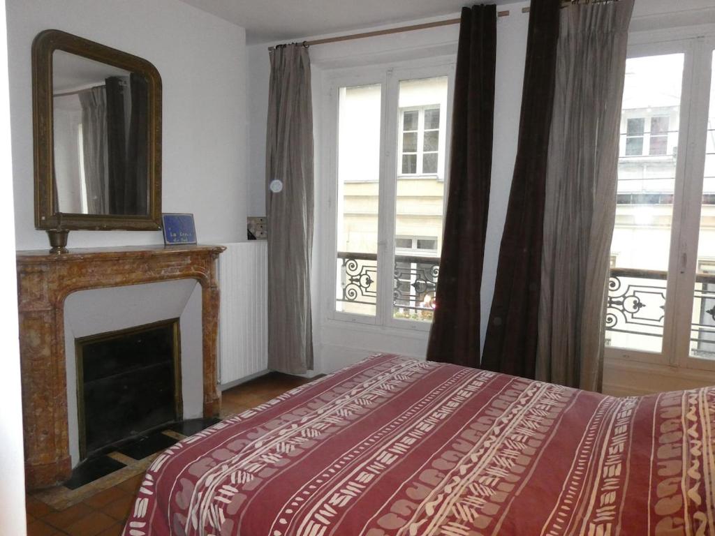 family apartment le marais centre pompidou