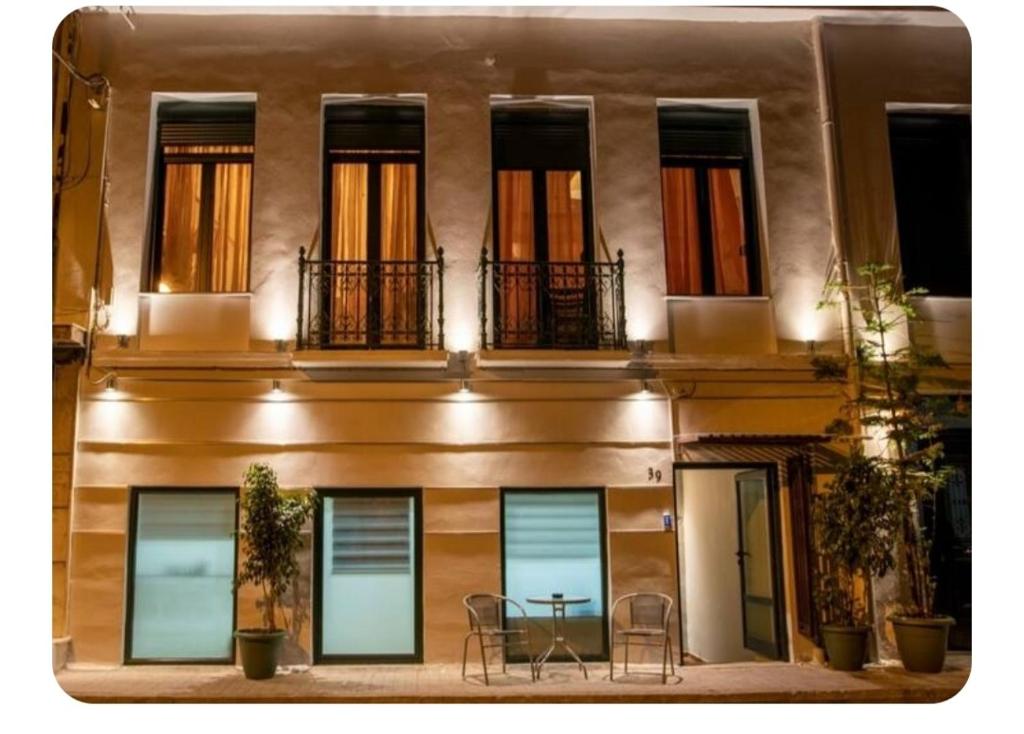Neoclassic Rooms