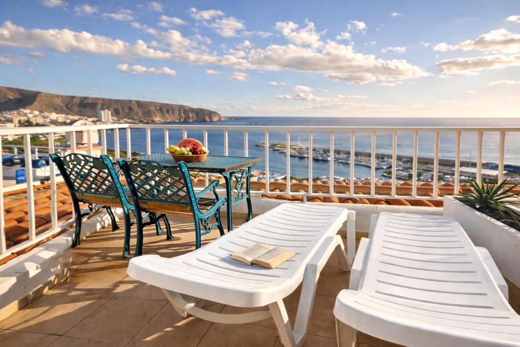 Panoramic Sea View Apartment