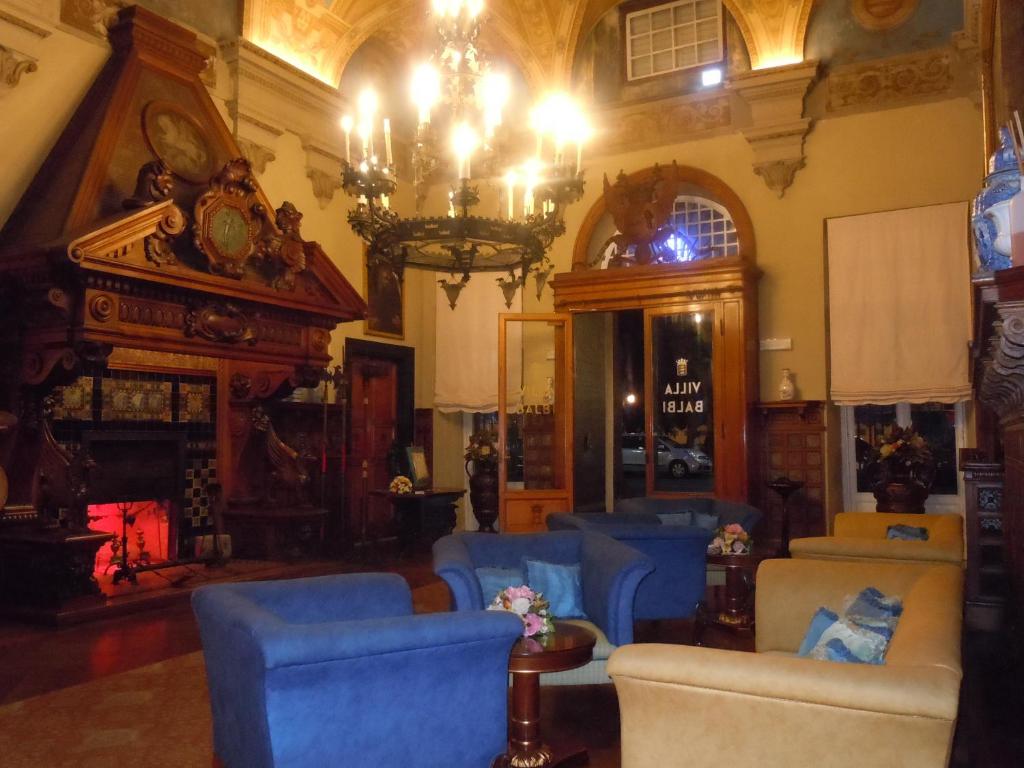 Гостиная зона в Grand Hotel Villa Balbi