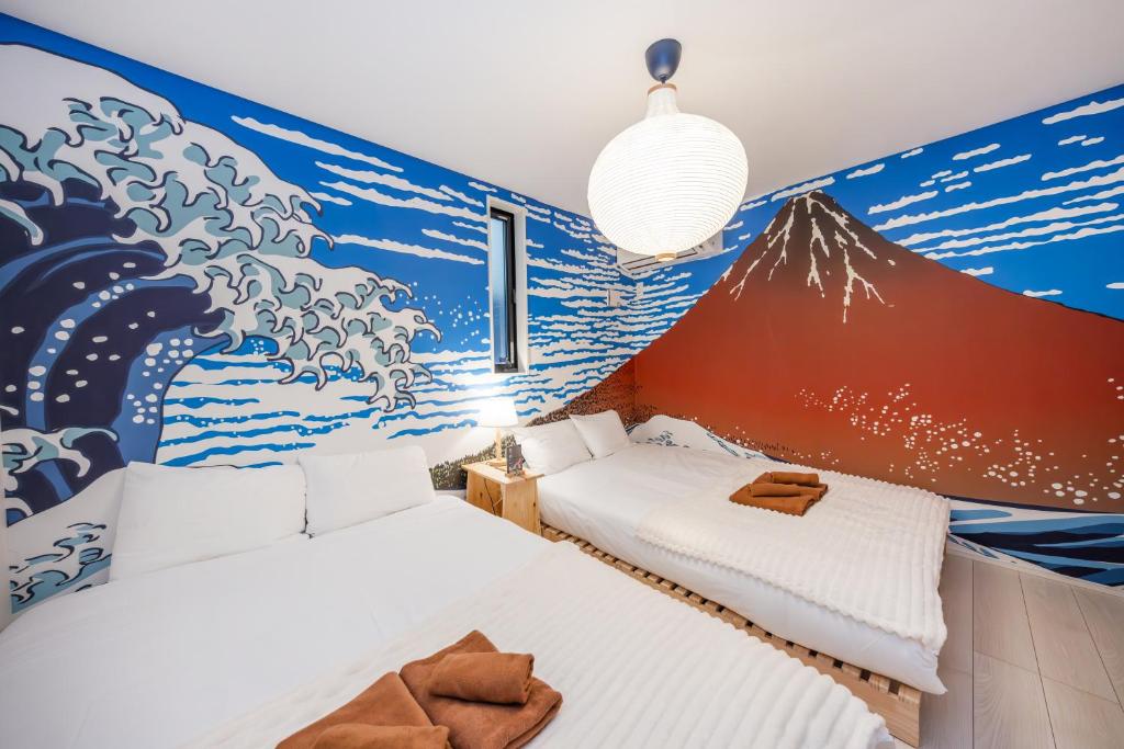 Skywind Heaven Hokusai Ukiyoe Villa, Skytree Rooftop View, 6 Min Walk, 110sqm, 3BR 5 Beds, Free Parking