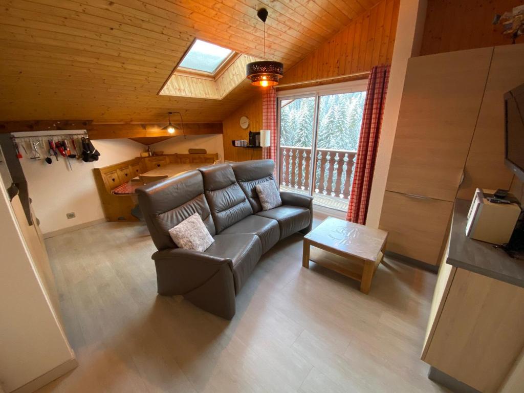 Appartement spacieux, proche centre-ville, parking inclus