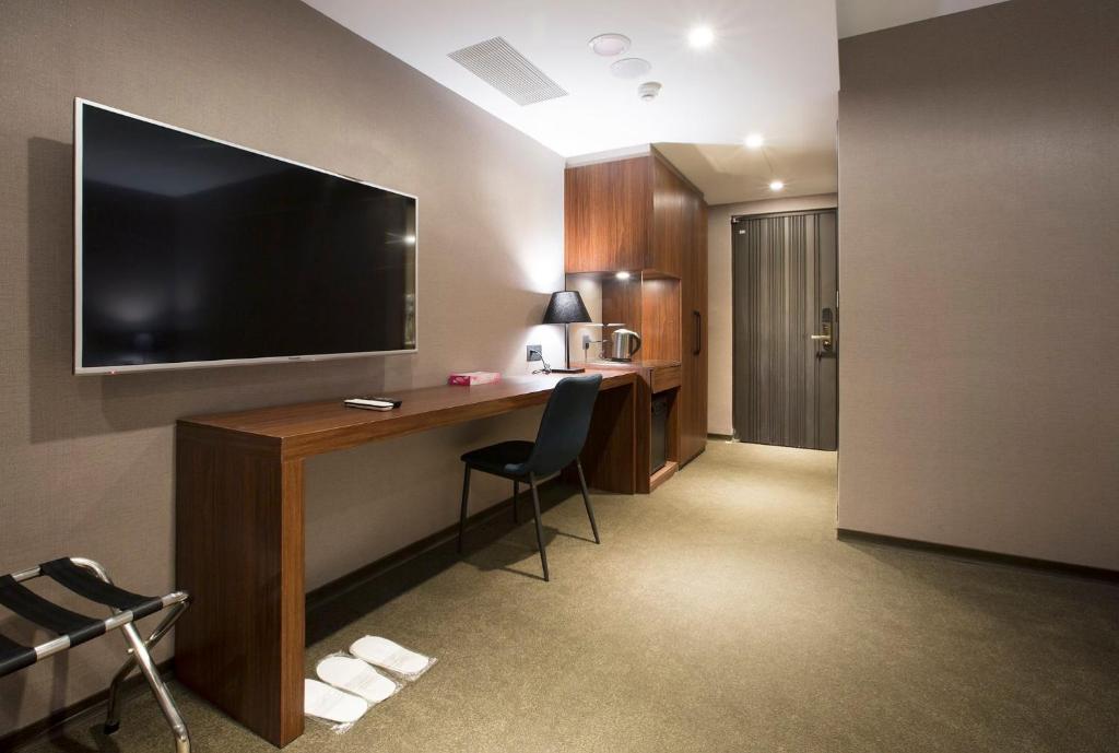 Noble Hotel - Drievoudige Kamer