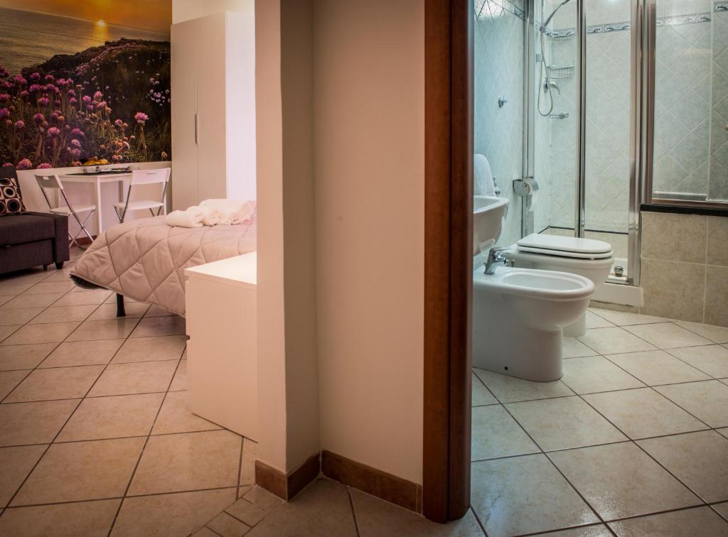 B&B Luxury Salerno Central - 17