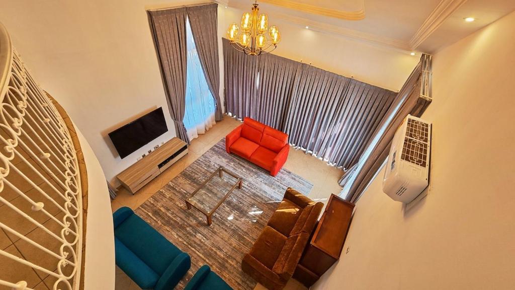 The Olive Villa-Magnificent 8 Bedroom Luxury Villa