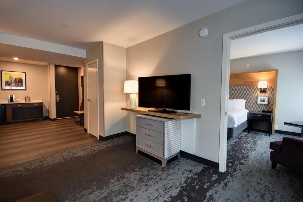 Holiday Inn Lancaster by IHG photo