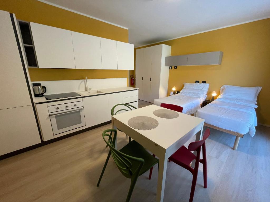 Roccaverde Hotel - Estudio Con Terraza