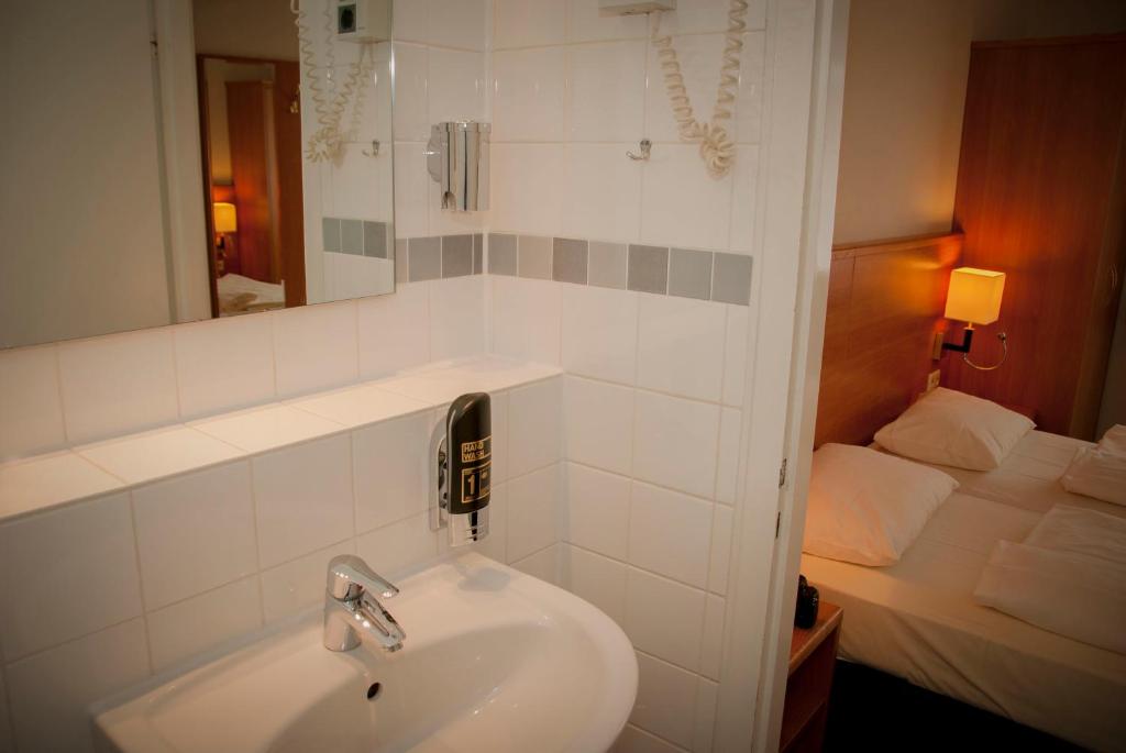 Koupelna v ubytování Elbbrücken Hotel