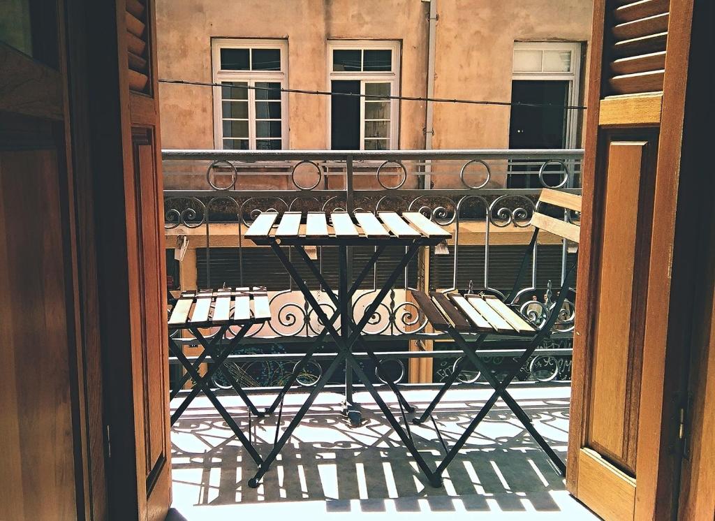 Balkón nebo terasa v ubytování City Circus Athens