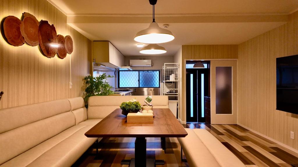 JIA Karaku Osaka 嘉乐 Bright and Spacious Modern Japanese-Style Home Near Namba Sleeps Up to 6 Guests Experience Authentic Osaka Living