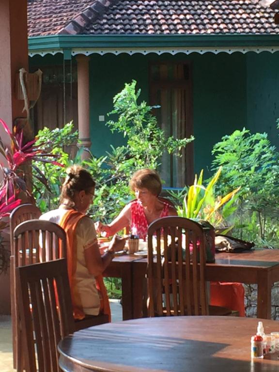 Sigiriya Melrose Villas - Klassieke Driepersoonskamer