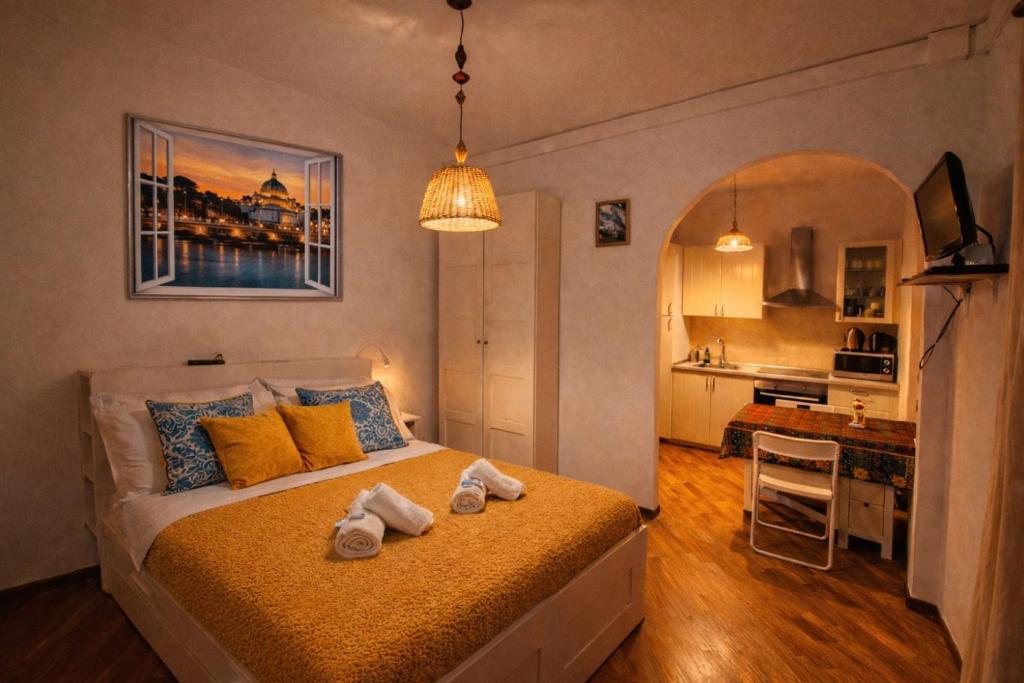 CASA VACANZA COLOSSEO WHOLE HOLIDAY HOME APARTMENT da PAMINO & PRISCILLA