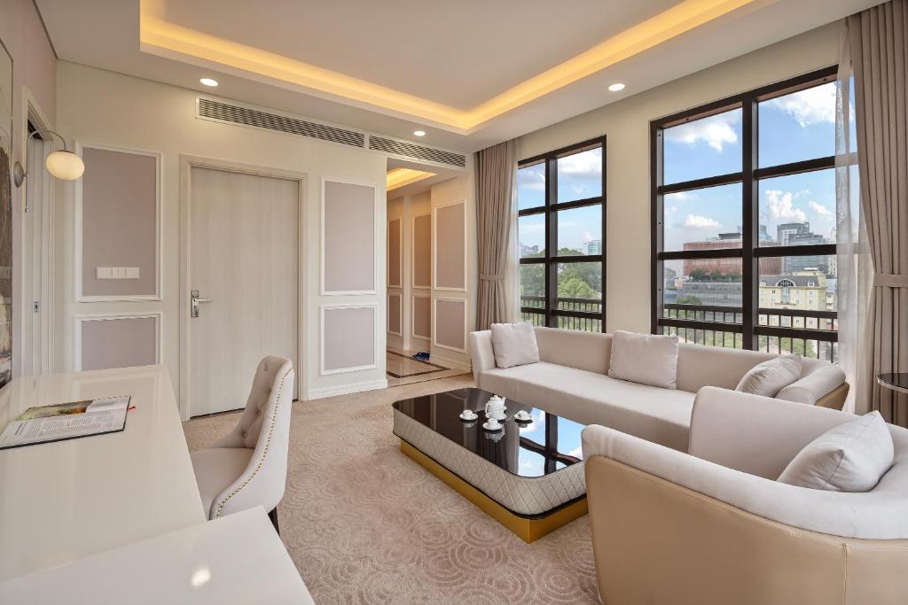 Suite Nhìn Ra Thành Phố