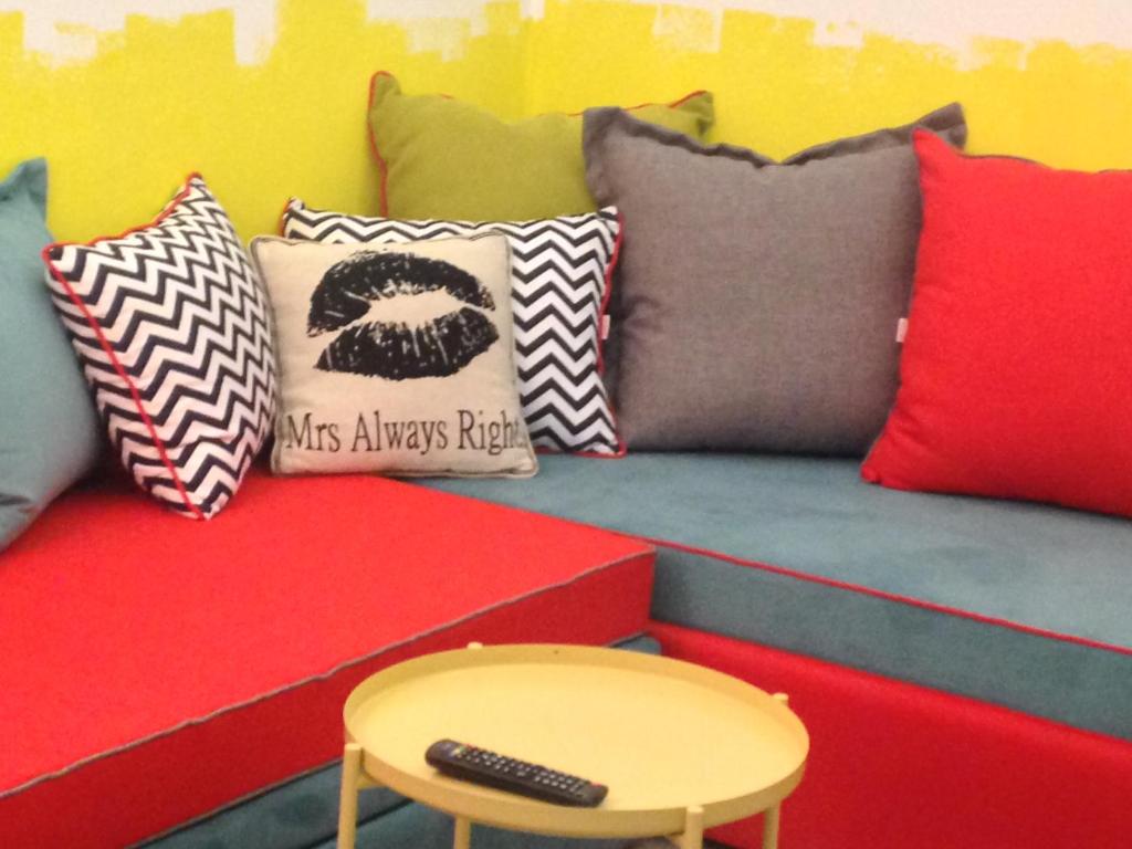 The Orange Apartments - 9