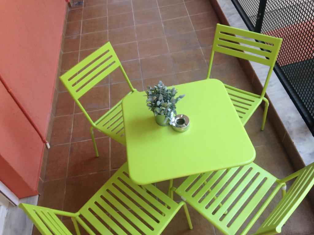 The Orange Apartments - 13