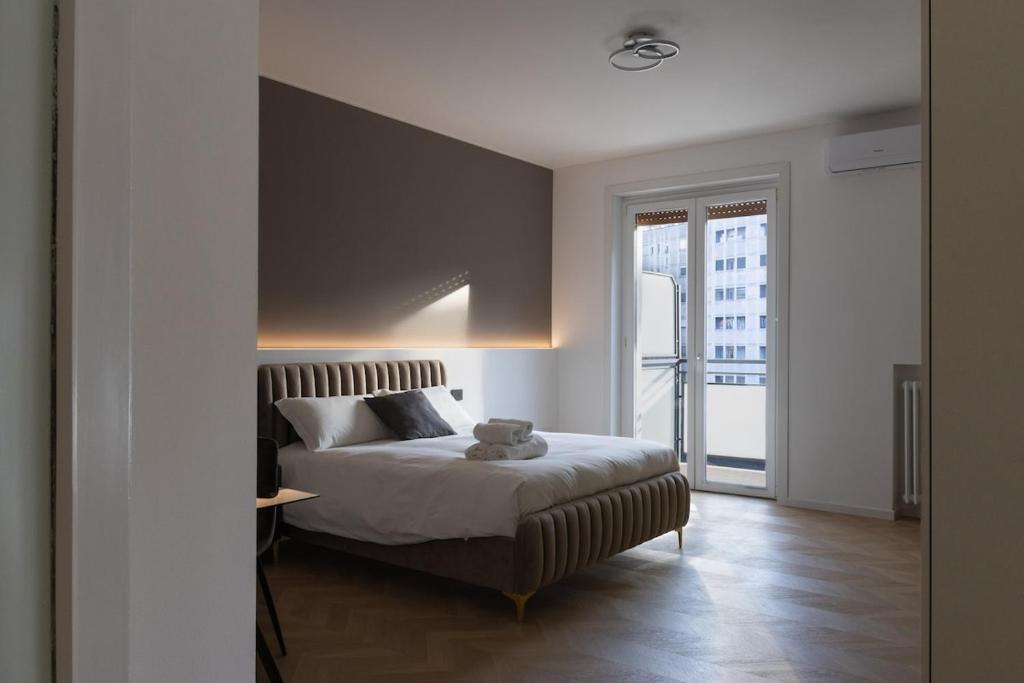 M11 Isola Apt, M3 Duomo Centrale Trilocale con due bagni, Wifi e AC