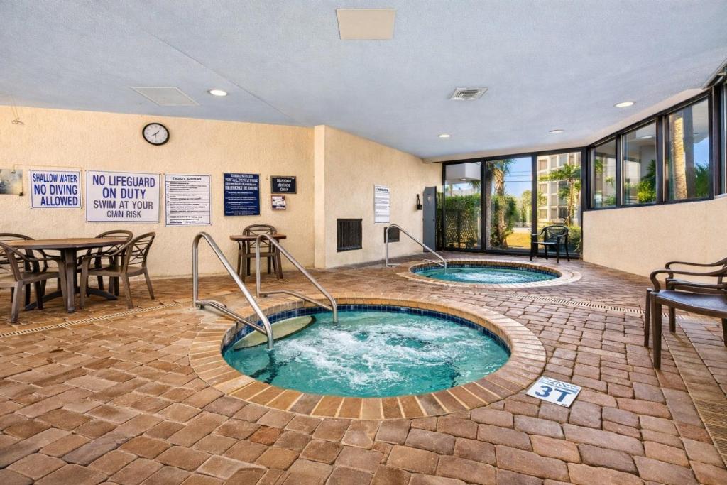 Sixth Floor Pool Homes Reference: Newly Renovated Privately Owned Of Condo On 6Th Floor Ocean