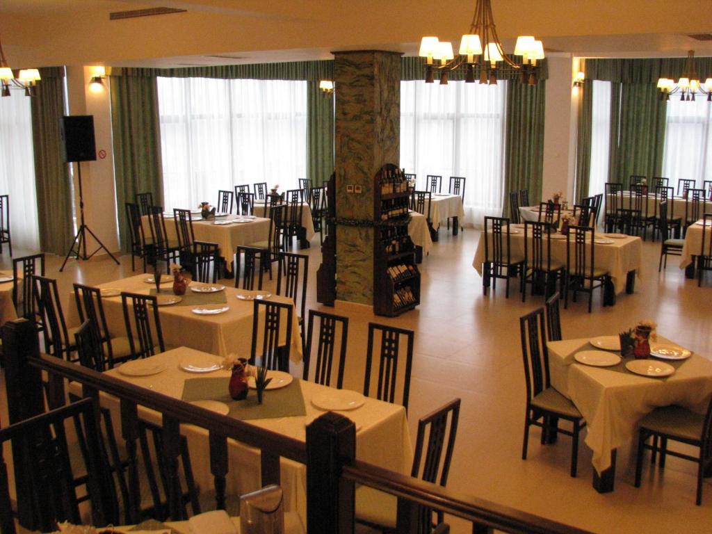 Restaurace v ubytování Hotel Orizont