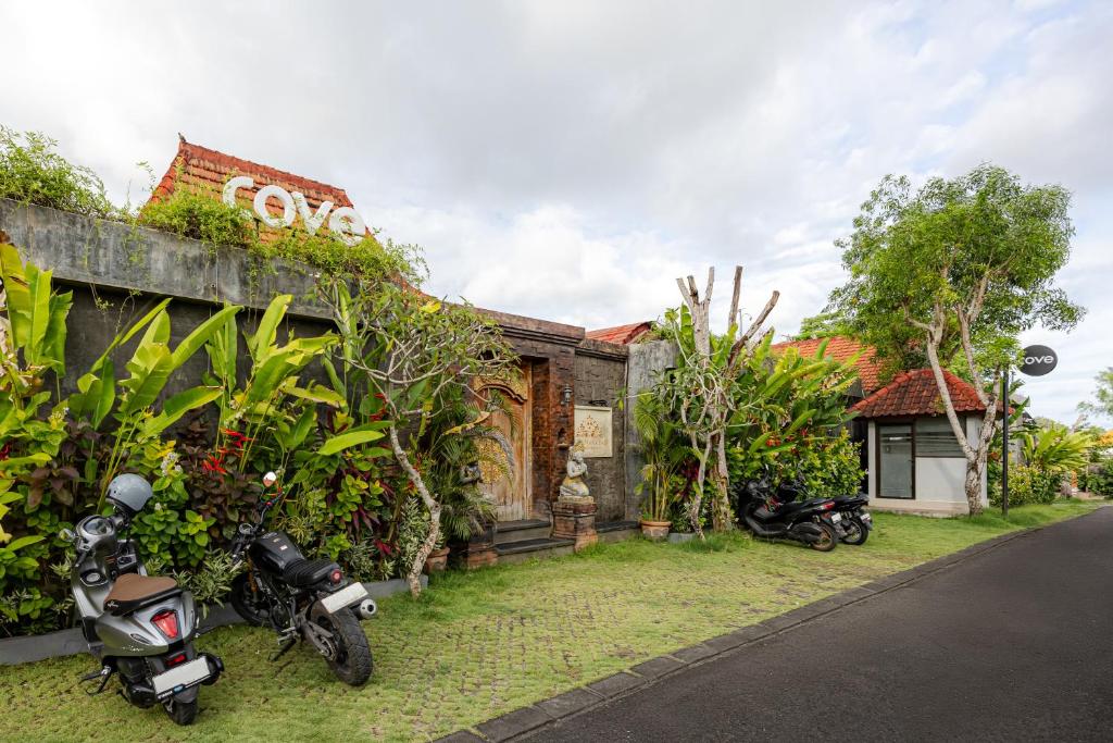 Cove Jiwana Villa - 10