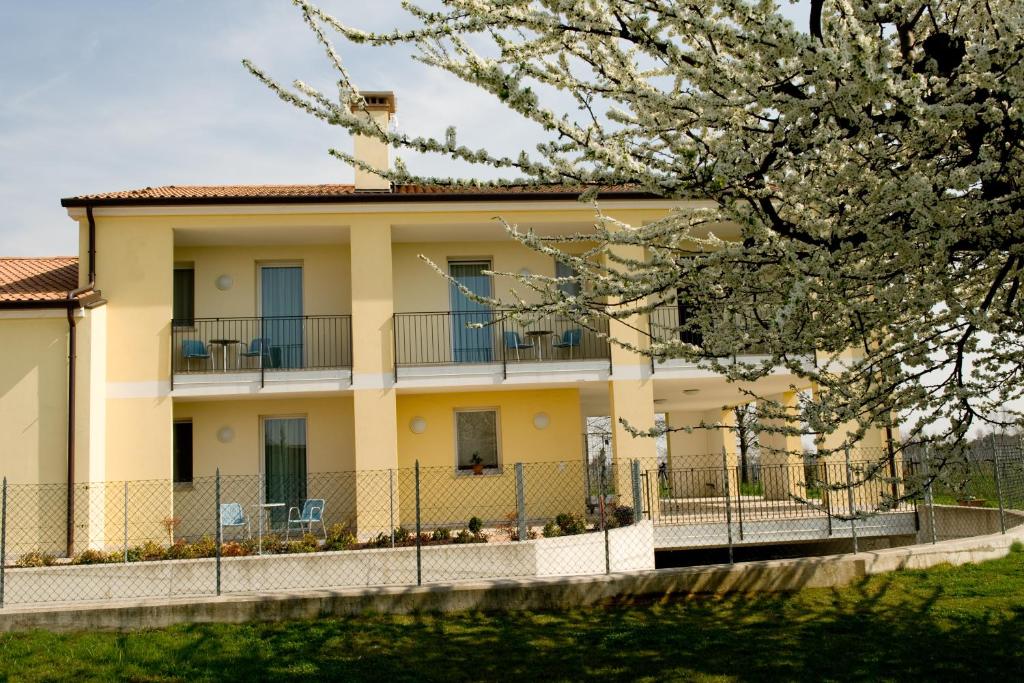 Budova, kde se bed and breakfast nachází