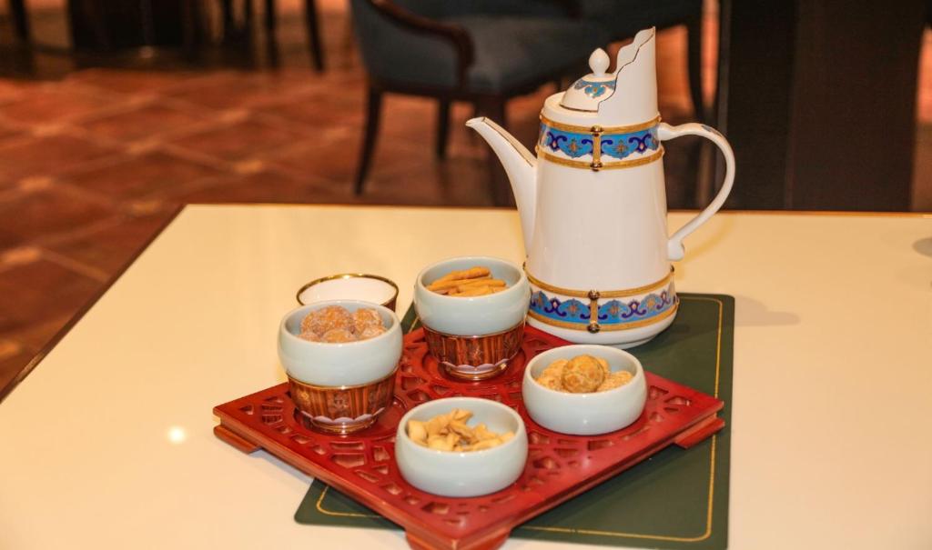 لابی و فضای عمومی Inner Mongolia Grand Hotel - تصویر ۵