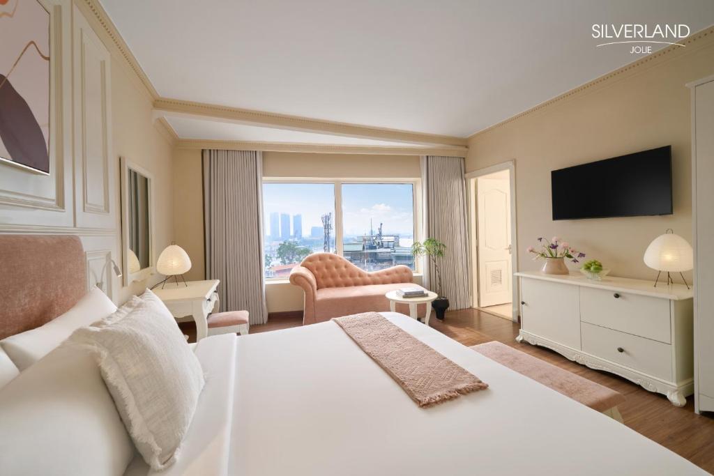Suite Junior Giường Đôi/2 Giường Đơn (Kèm Trà Chiều)