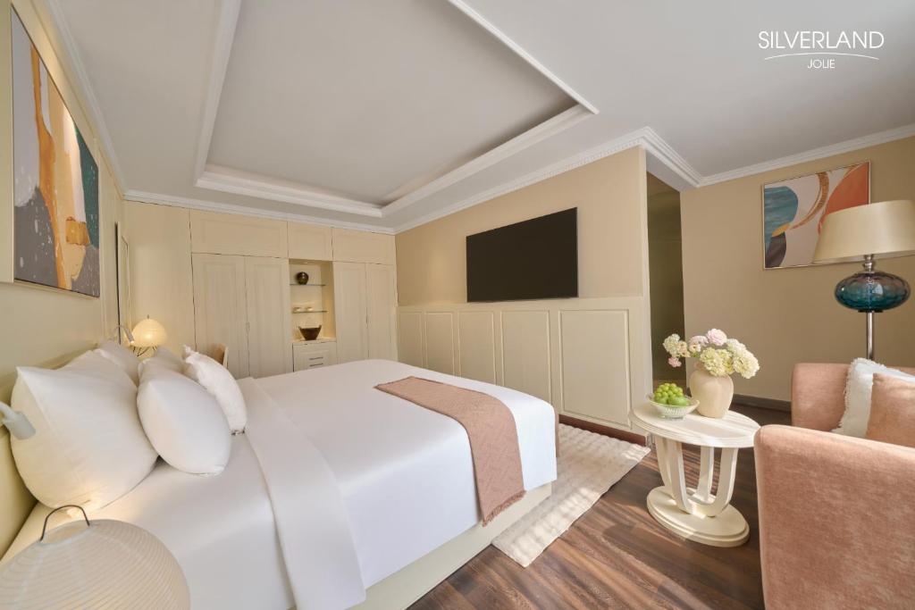 Suite Có Giường Cỡ King Kèm Trà Chiều