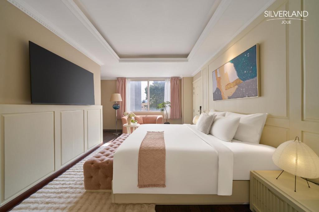 Suite Có Giường Cỡ King Kèm Trà Chiều