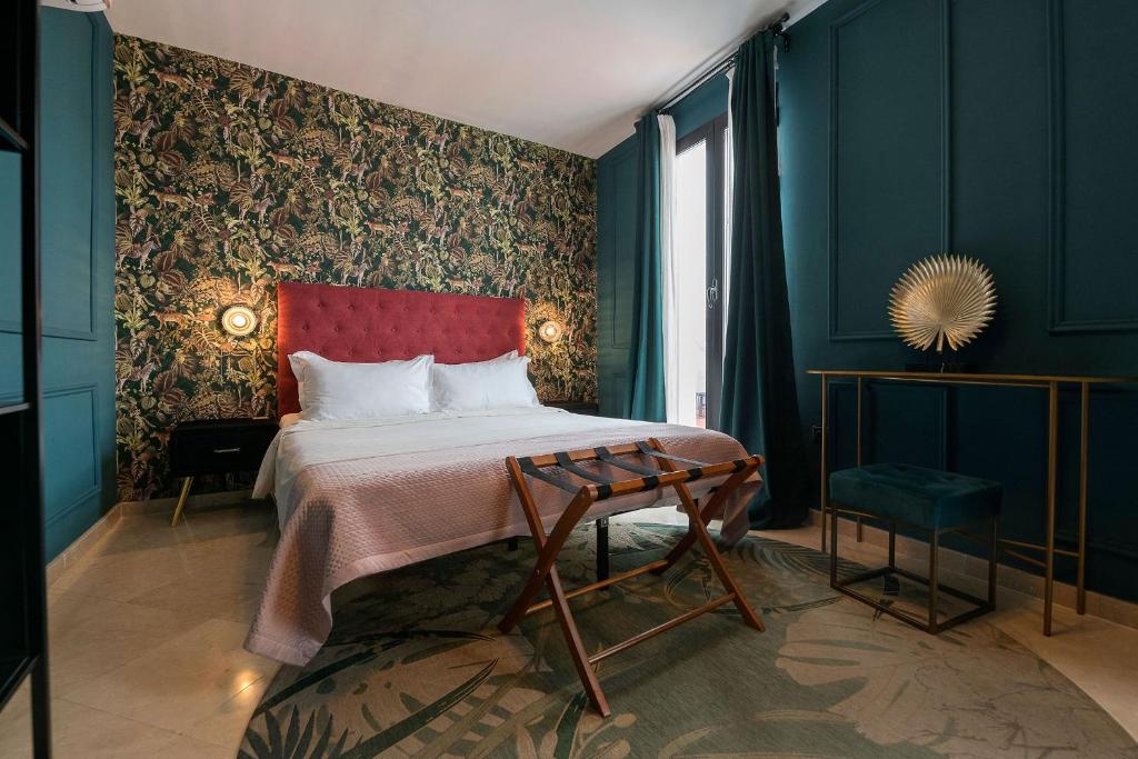 Boutique Suites - 10