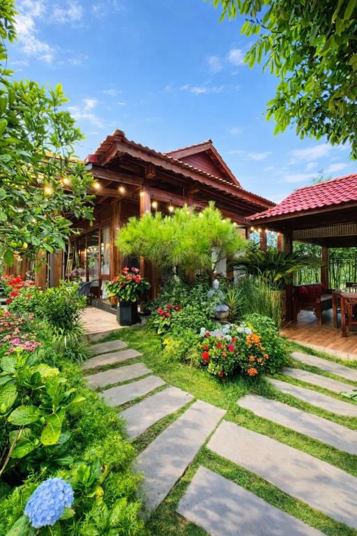 hợp tác vận hành homestay
