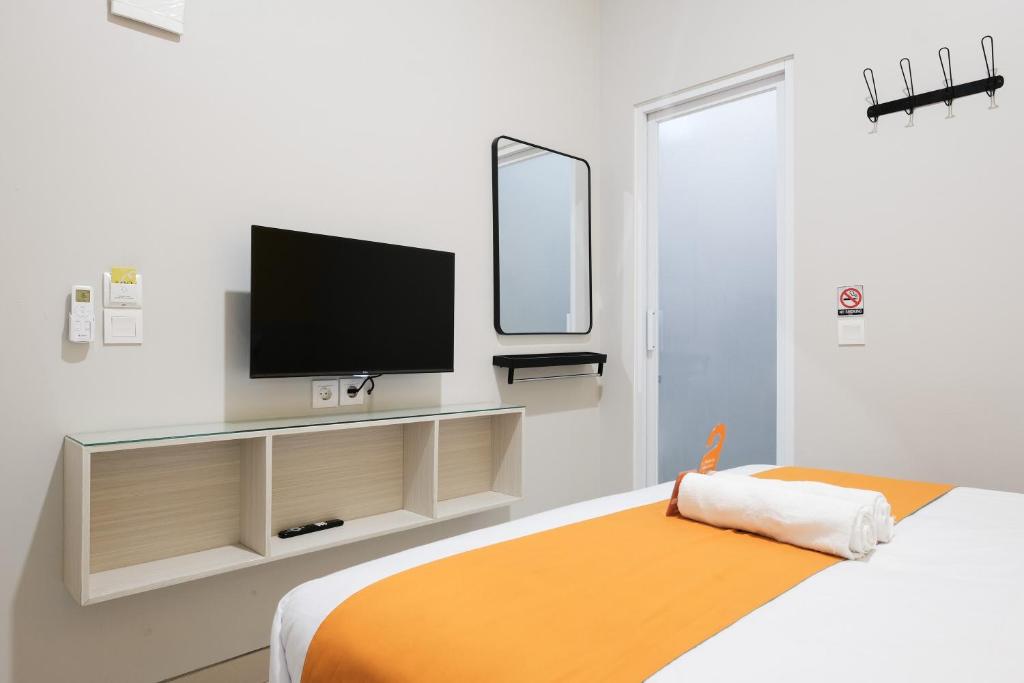 Sans Stay Olive Tree Surabaya - Camera Doppia Deluxe