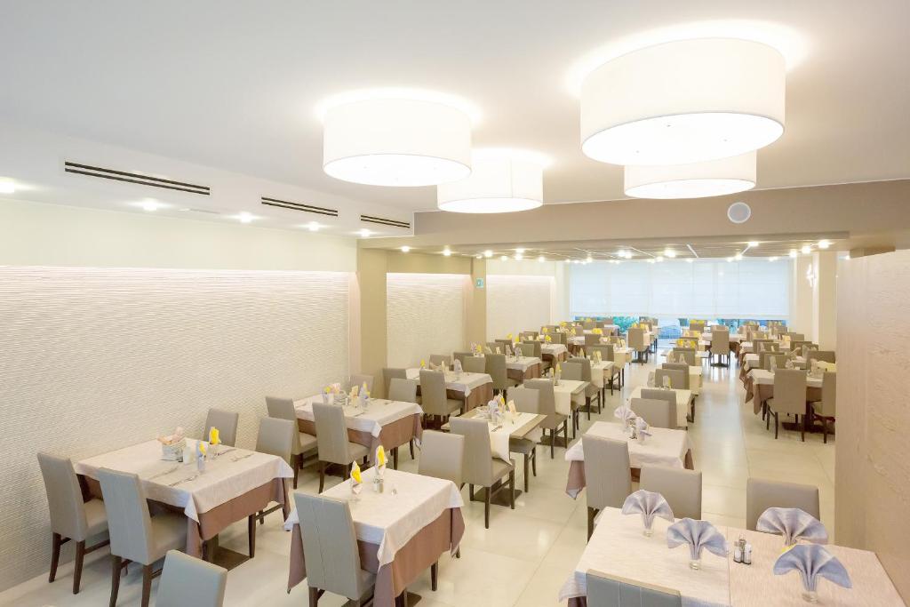 Ресторан / где поесть в Hotel Montreal