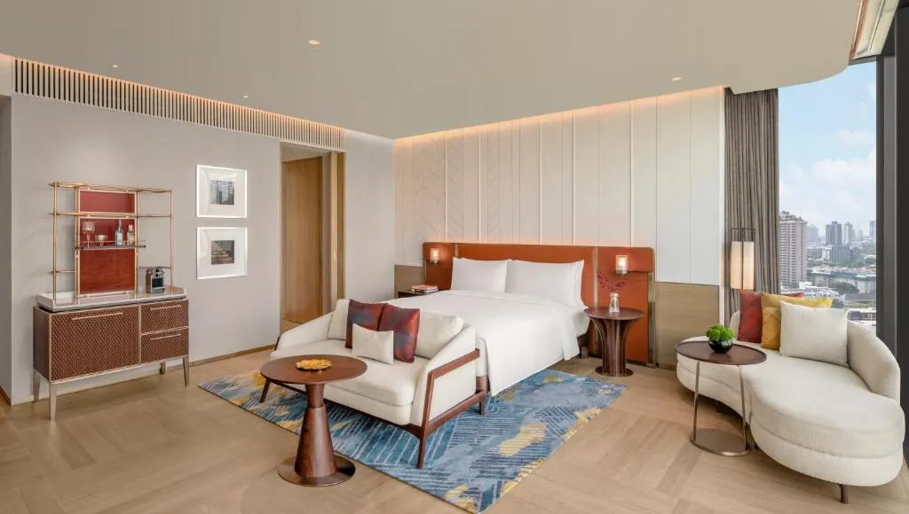 Deluxe King Room with Park View