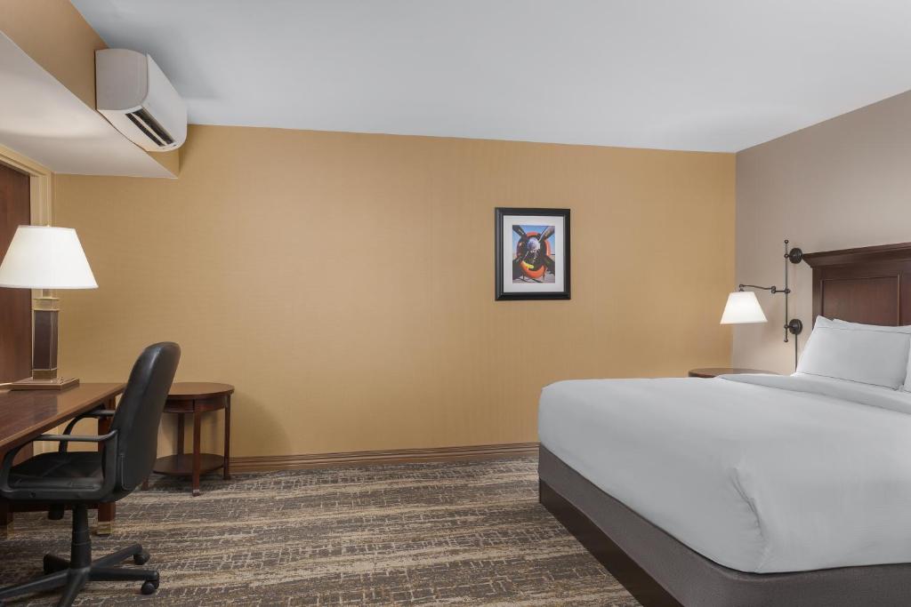 DoubleTree by Hilton Cincinnati Airport photo