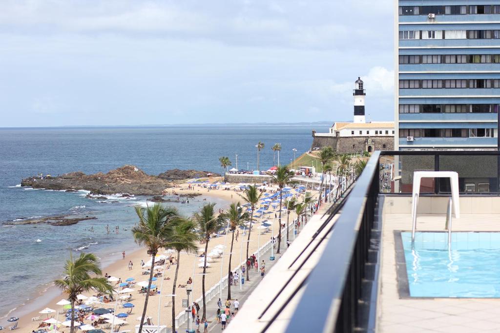  Flat Farol da Barra 2