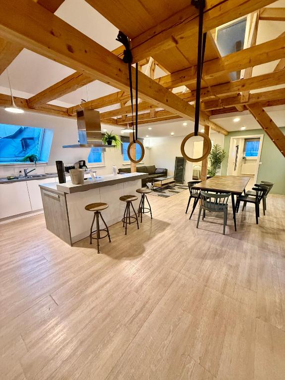 Sali Homes- Penthouse - Housity