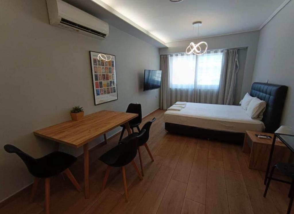Amazing apt in Athens close to Metro Station
