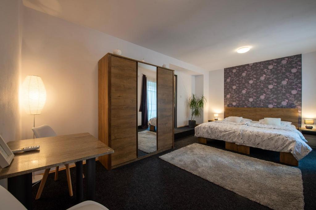 Apartmány Caffe & Grill - Standard Double Room